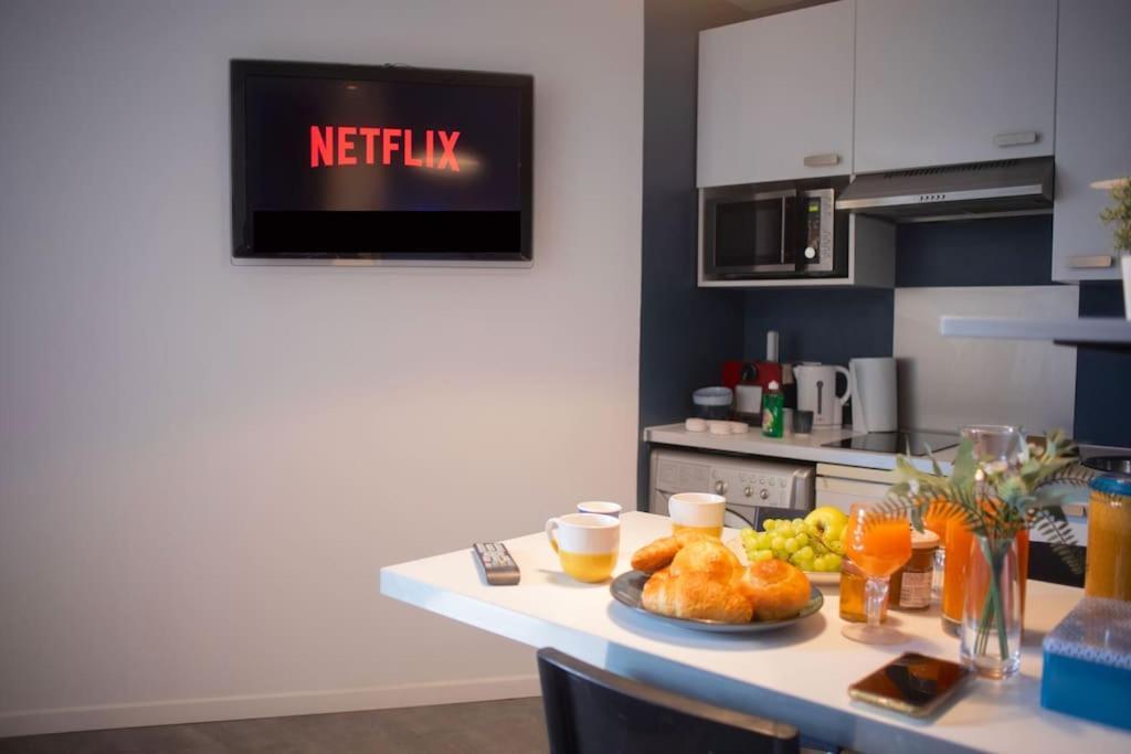 T2 Cosy & Moderne Avec Parking Prive Gratuit A Villeurbanne Eksteriør billede